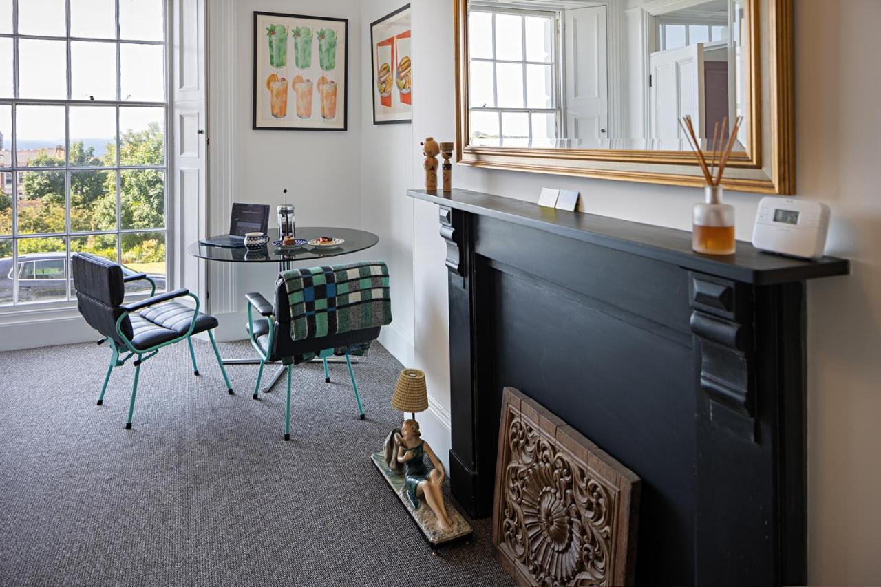 Paramount Apartments Ilfracombe, Arty Seaside Holiday Apartments Buitenkant foto